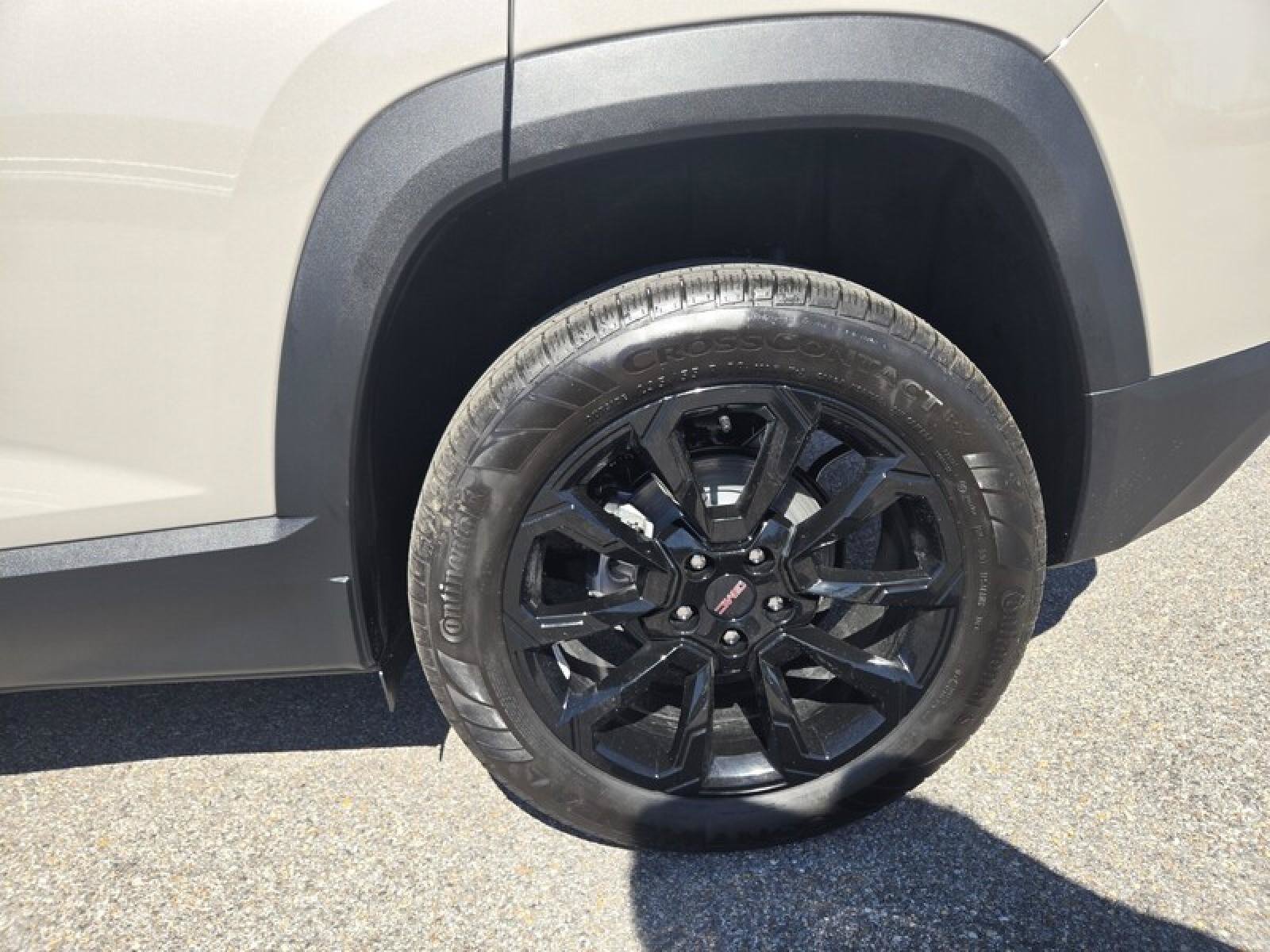 New 2026 GMC Terrain Elevation w/ Black Edition FWD image 8