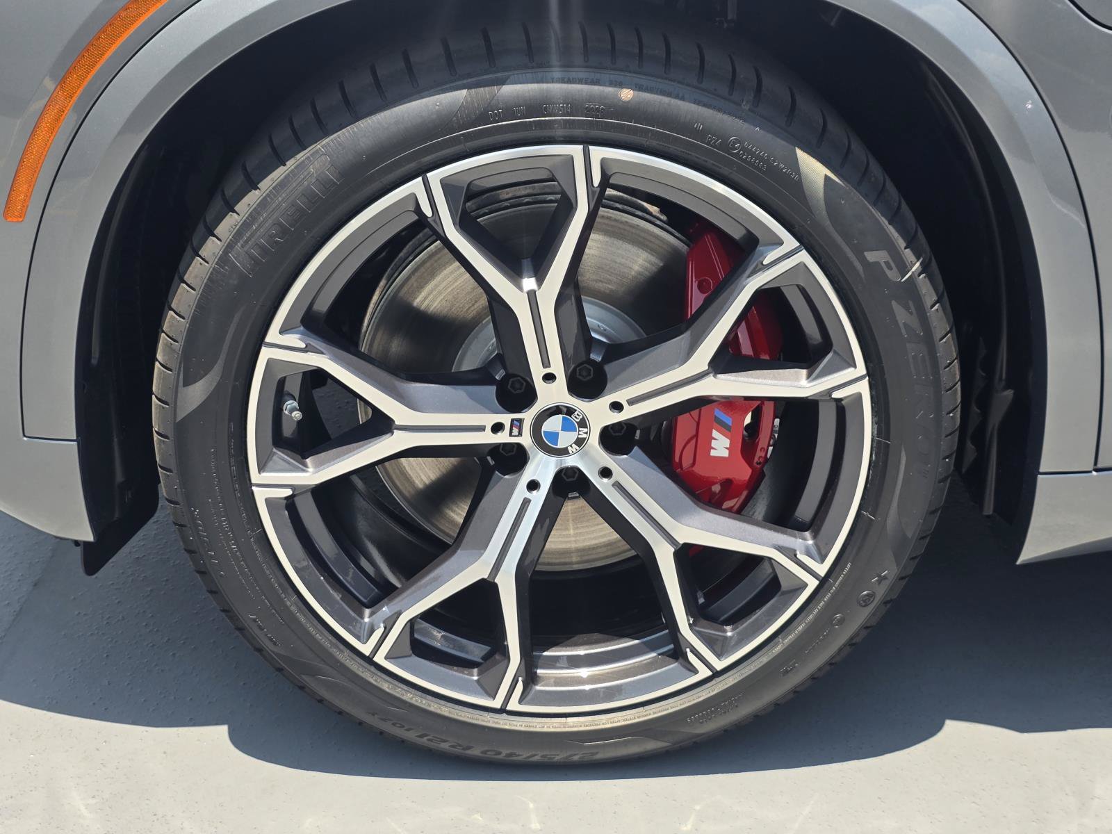 New 2026 BMW X5 xDrive50e w/ M Sport Package AWD/4WD image 7