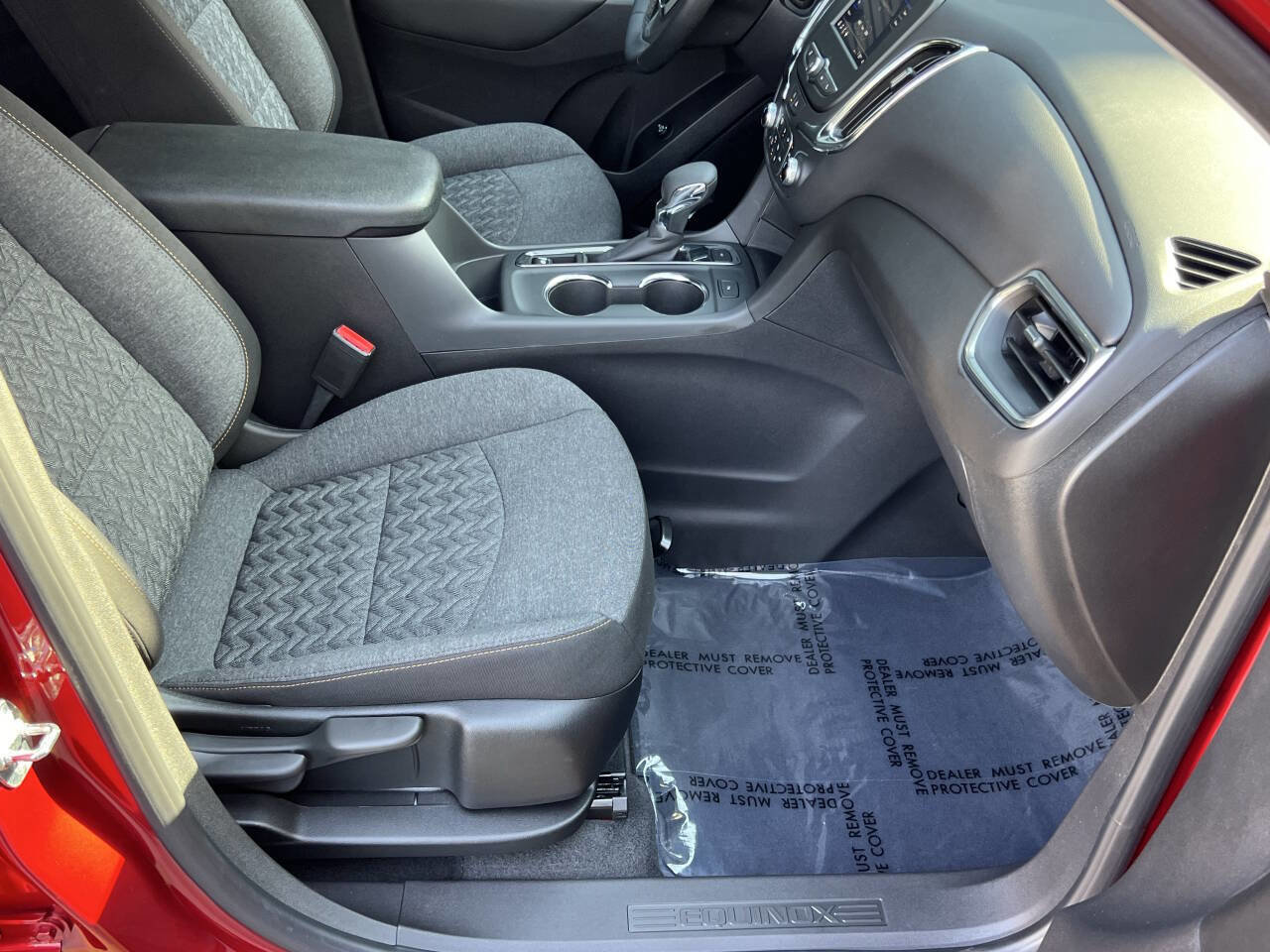 Used 2024 Chevrolet Equinox LT image 19