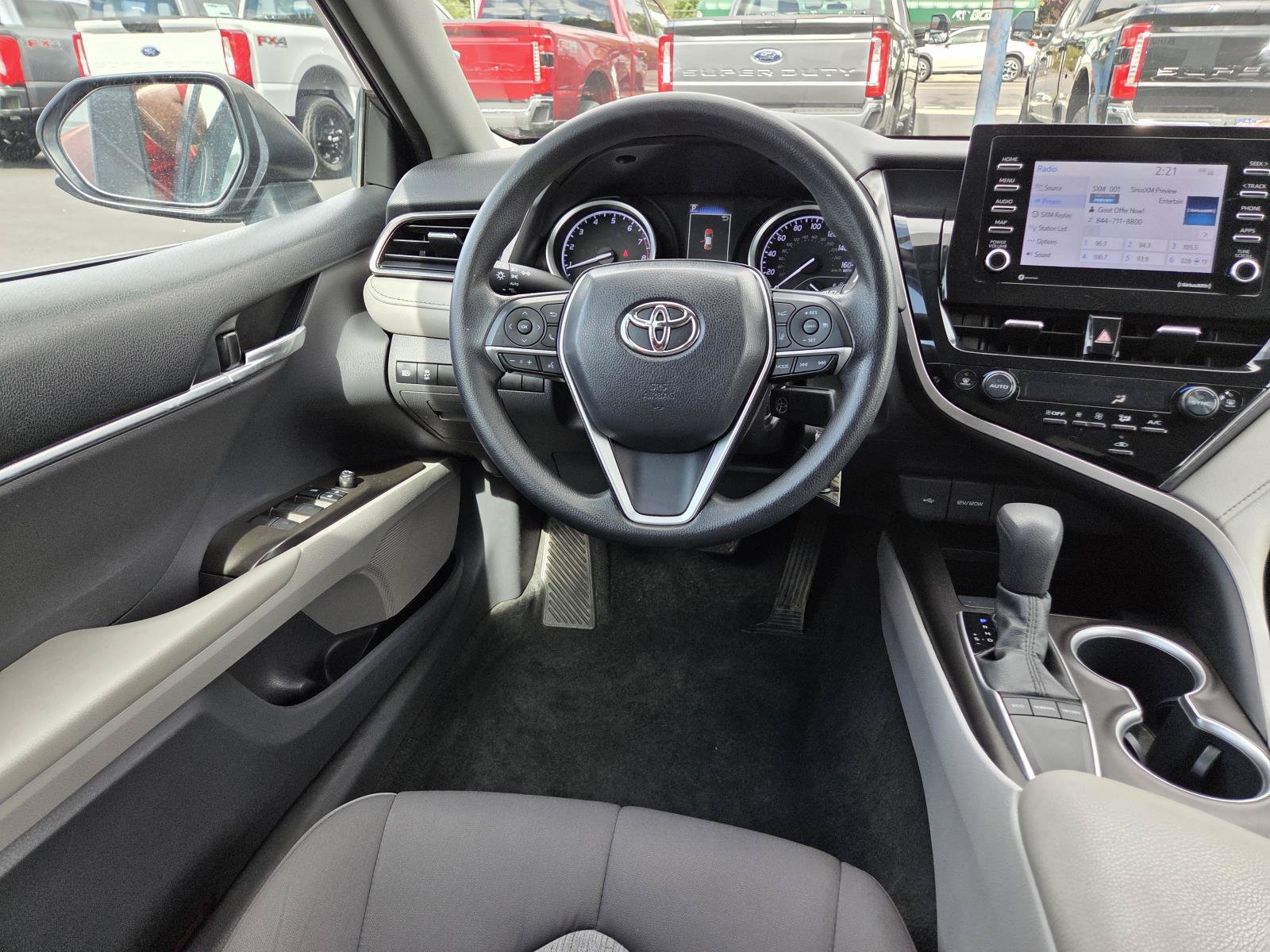 Used 2022 Toyota Camry LE FWD image 16