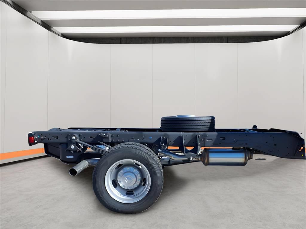 New 2026 RAM 4500 Tradesman w/ Chrome Appearance Group AWD/4WD image 9