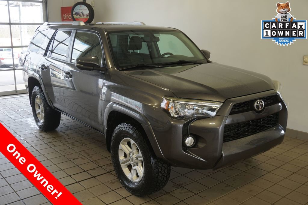 Used 2016 Toyota 4Runner SR5 Premium image 1
