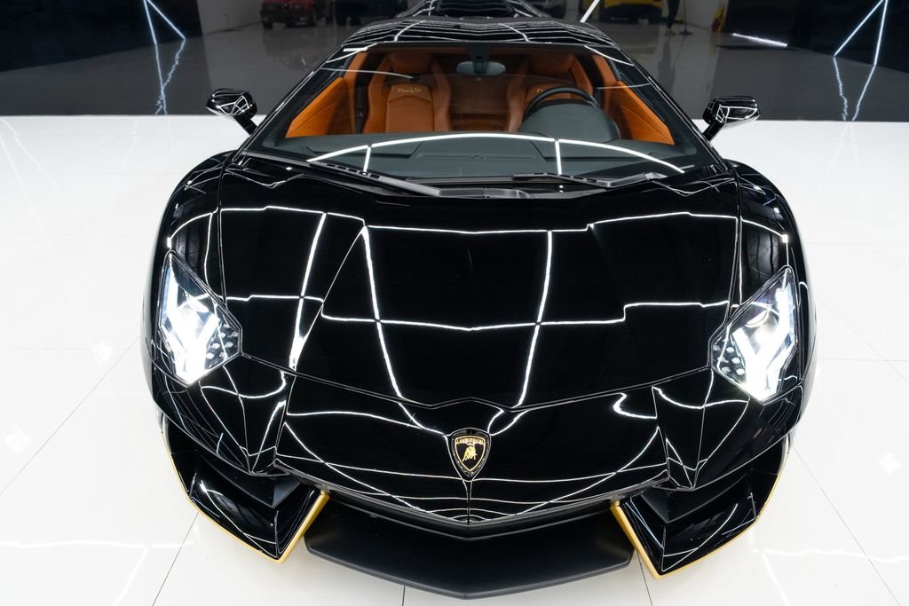 Used 2017 Lamborghini Aventador LP 700-4 image 7