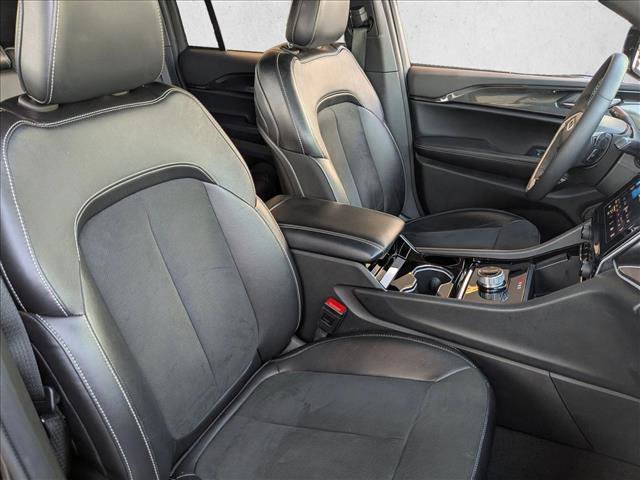 Used 2023 Jeep Grand Cherokee Altitude image 21