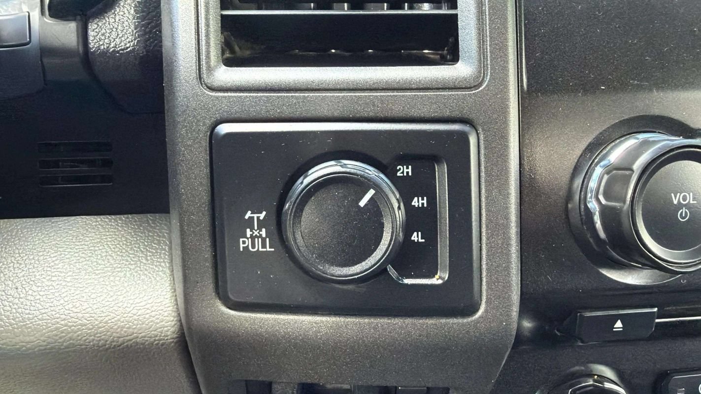 Used 2018 Ford F250 XL w/ Power Equipment Group AWD/4WD image 20