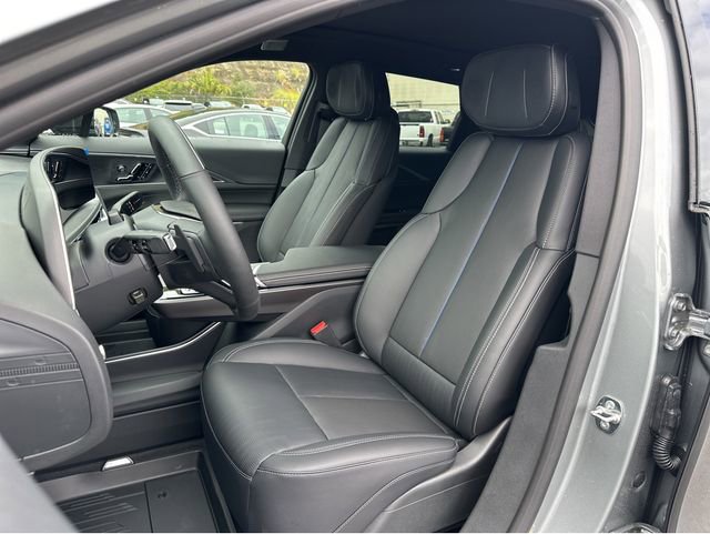 New 2026 Cadillac Lyriq Premium Sport w/ LPO, Floor Liner Package AWD/4WD image 25