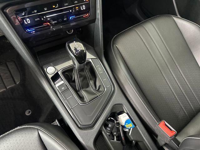 Used 2022 Volkswagen Tiguan SE image 20