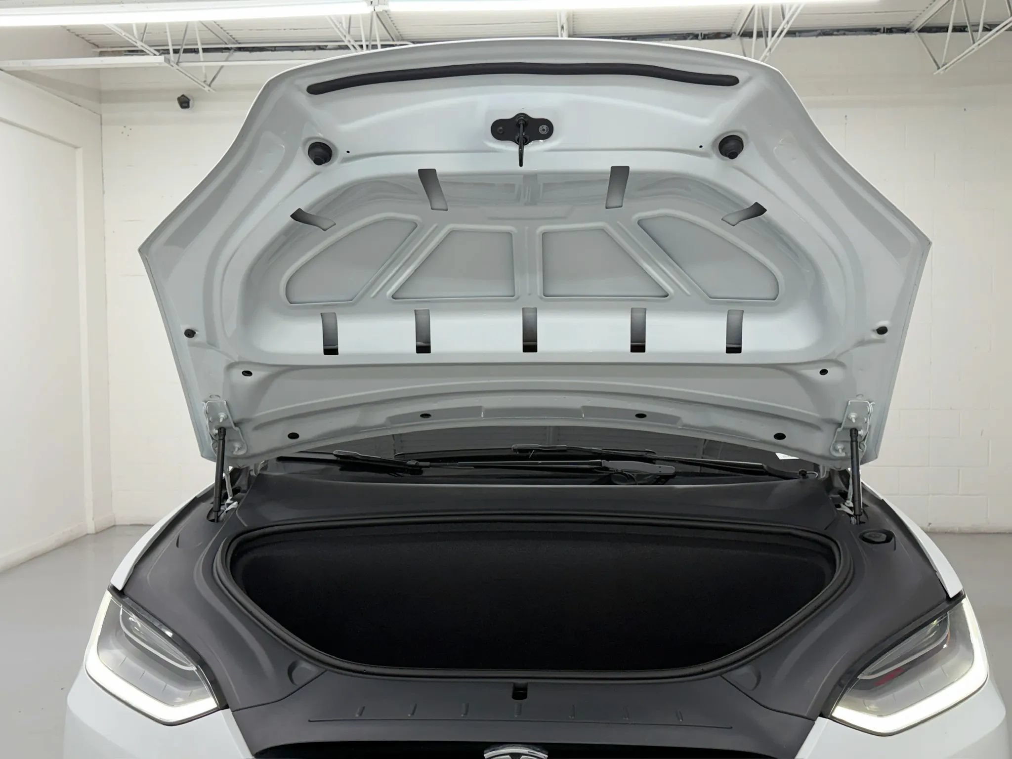 Used 2020 Tesla Model X Long Range AWD/4WD image 97