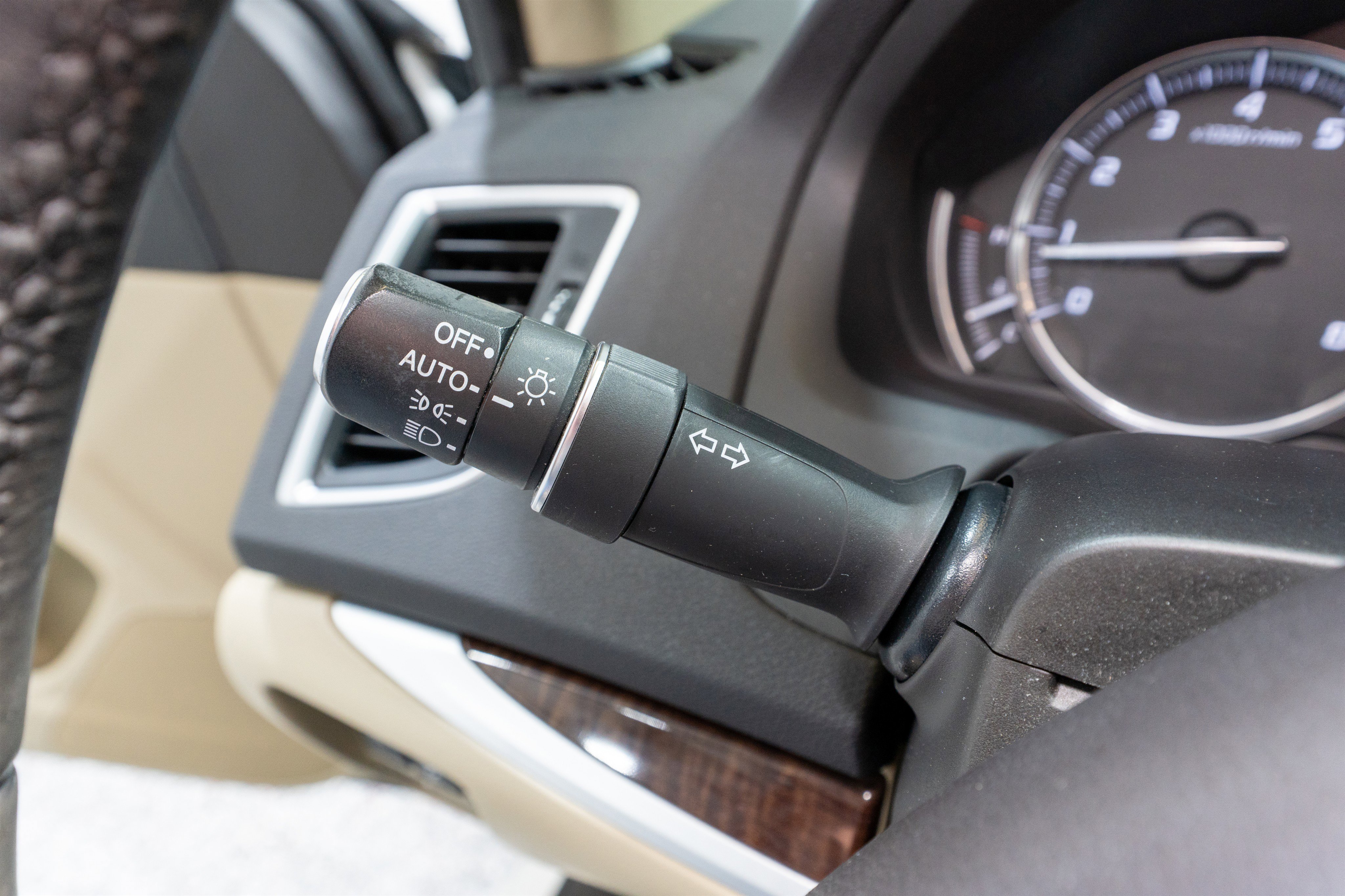 Used 2018 Acura TLX w/ Technology Package image 28