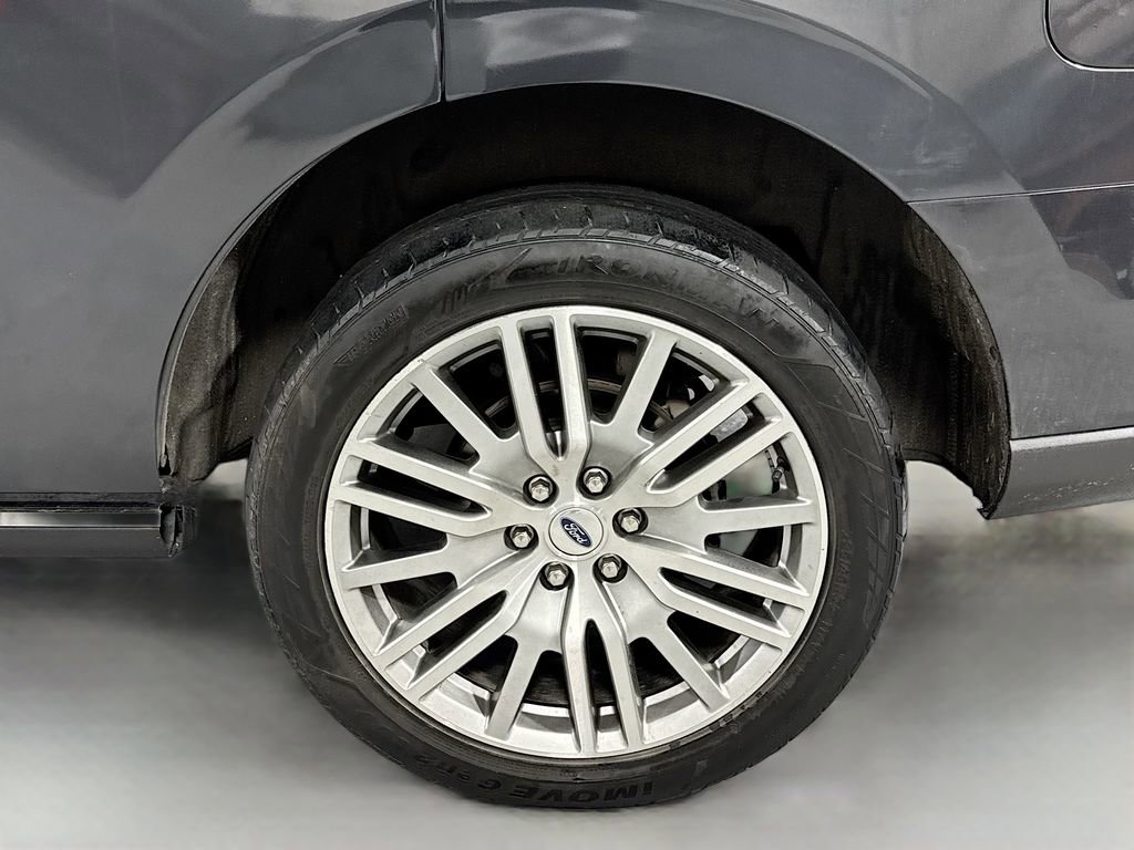 Used 2024 Ford Expedition Limited image 11