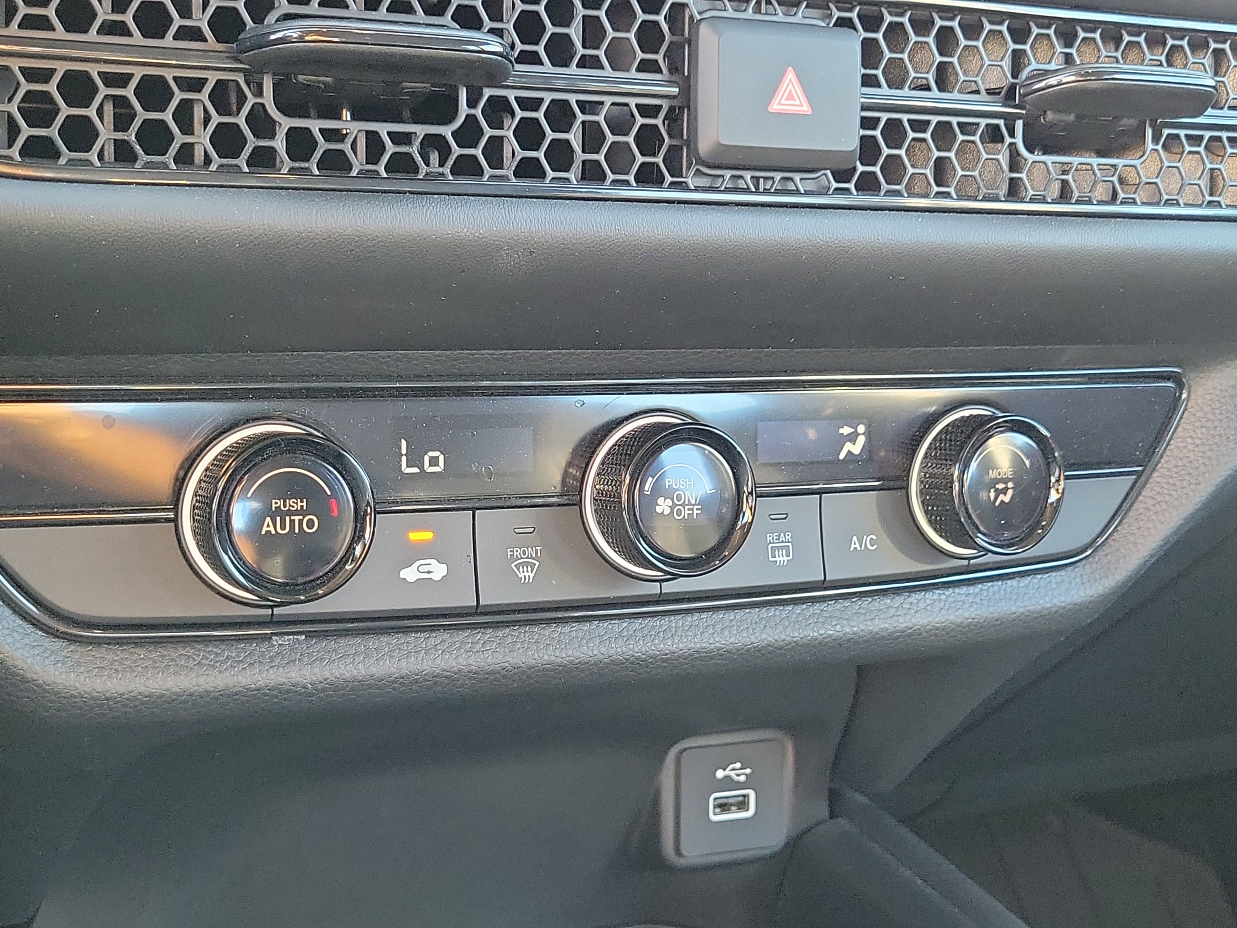 Used 2024 Honda HR-V LX image 28