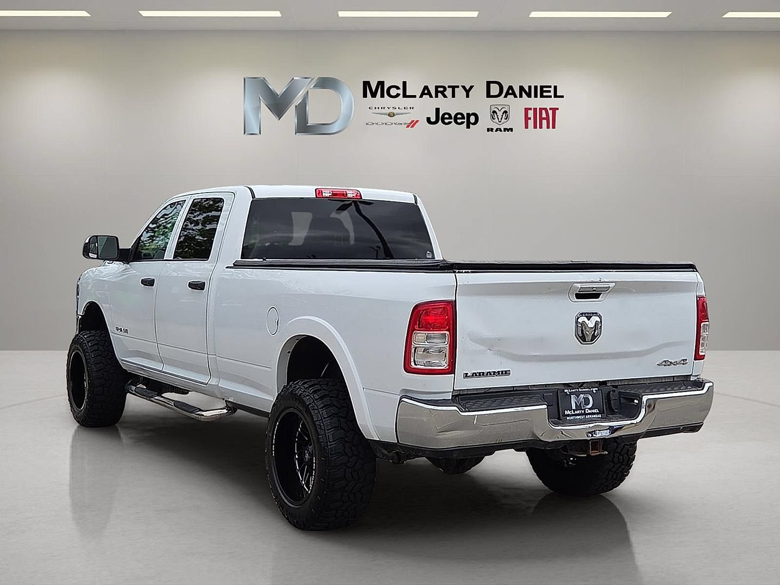 Used 2022 RAM 2500 Tradesman w/ Chrome Appearance Group AWD/4WD image 4