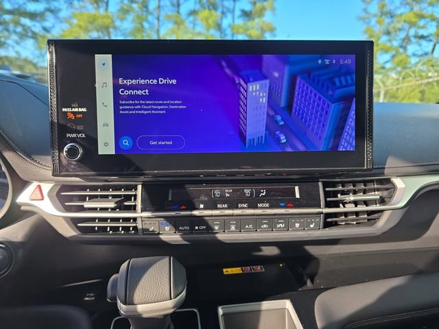 Used 2025 Toyota Sienna Limited image 22