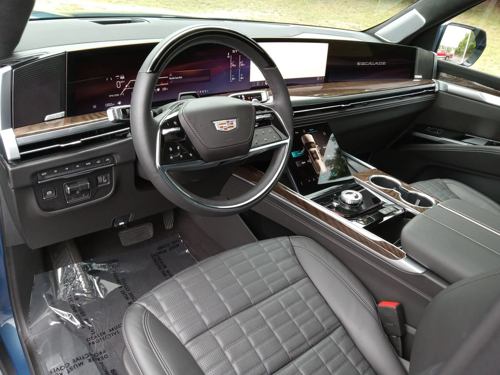 Certified 2026 Cadillac Escalade Platinum Sport AWD/4WD image 13