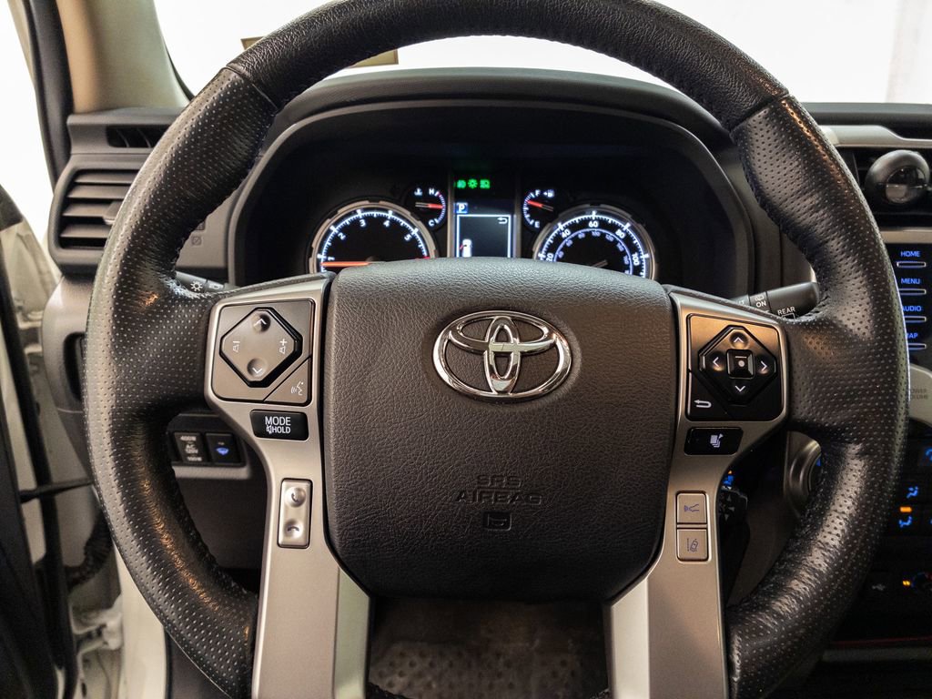Used 2023 Toyota 4Runner Limited image 14
