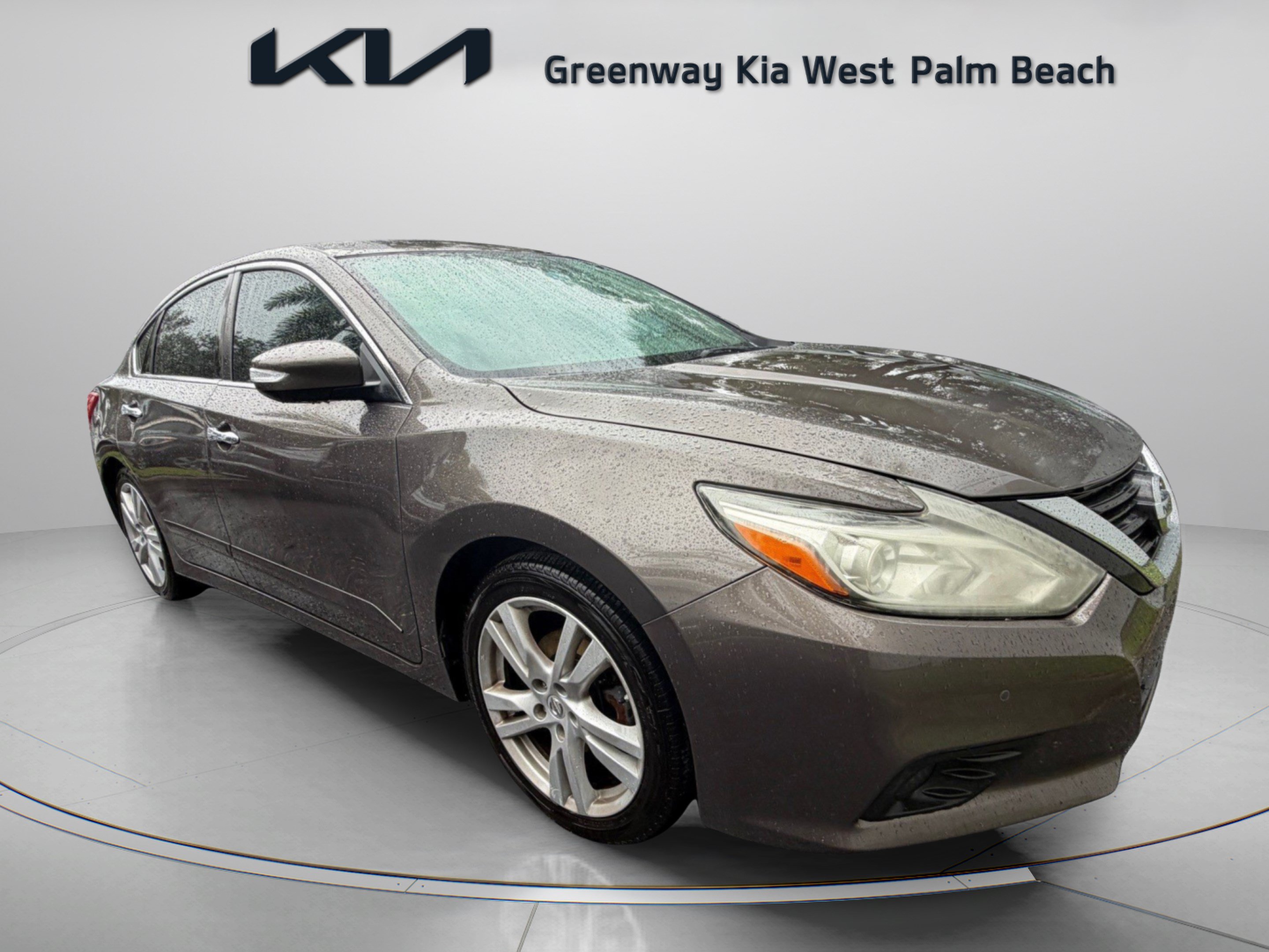 Used 2016 Nissan Altima 3.5 SL FWD image 1