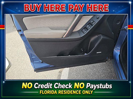 Used 2015 Subaru Forester 2.5i Touring AWD/4WD image 12