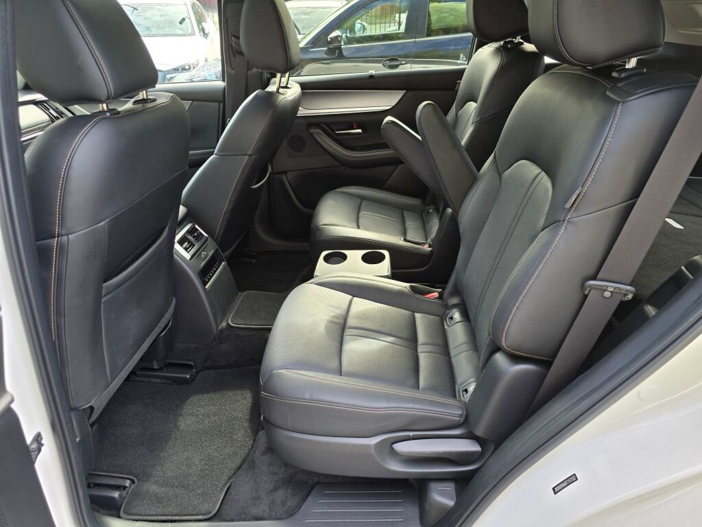 Certified 2024 MAZDA CX-90 Plug-In Hybrid w/ Preferred image 24