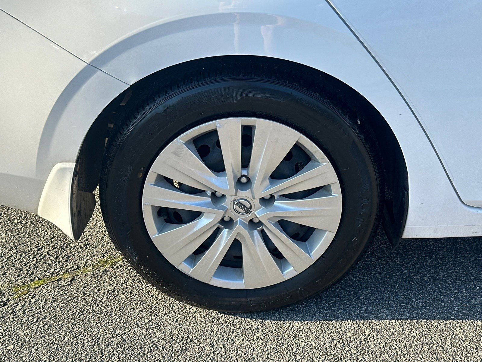 Used 2024 Nissan Sentra S image 17