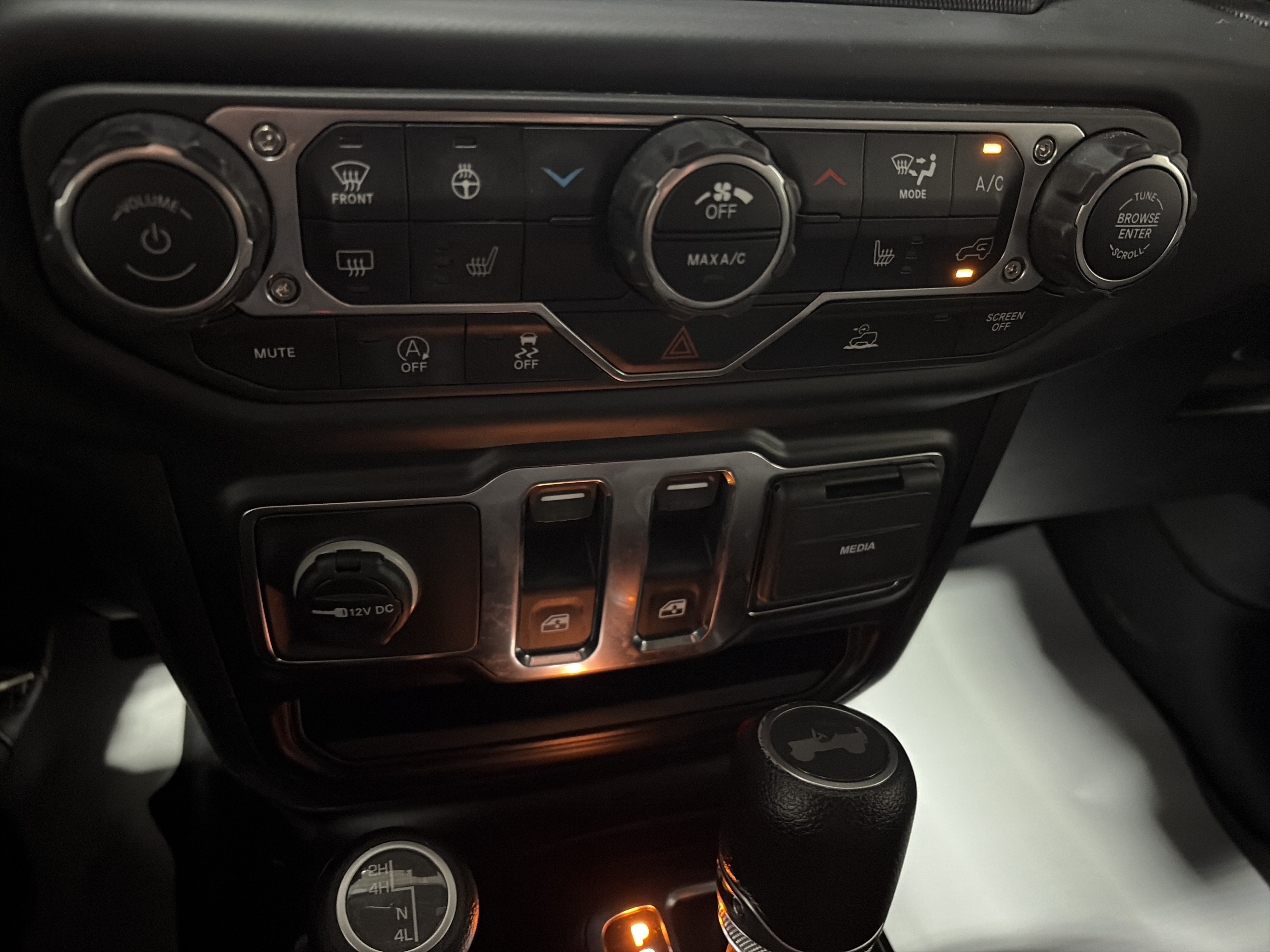 Used 2022 Jeep Wrangler Sport AWD/4WD image 20