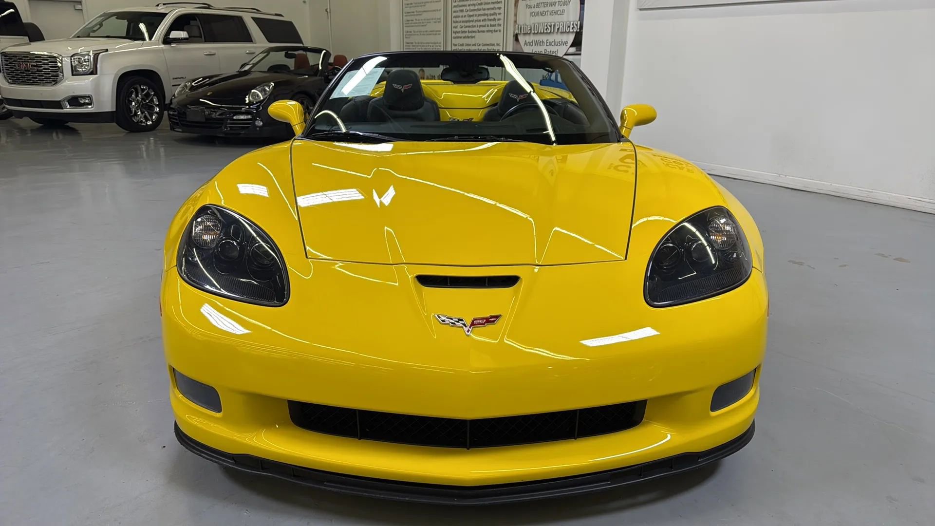 Used 2013 Chevrolet Corvette Grand Sport w/ 3LT Preferred Equipment Group image 4
