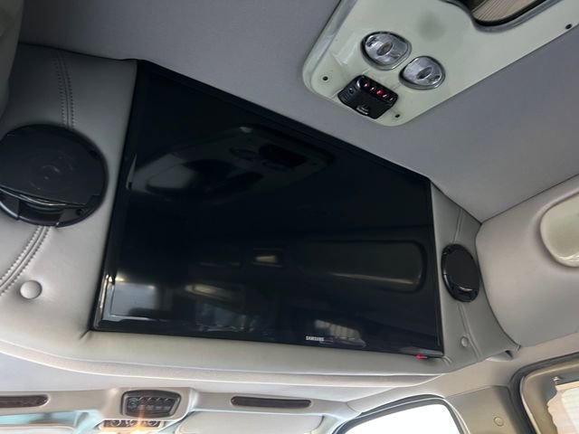 Used 2014 GMC Savana 1500 image 21