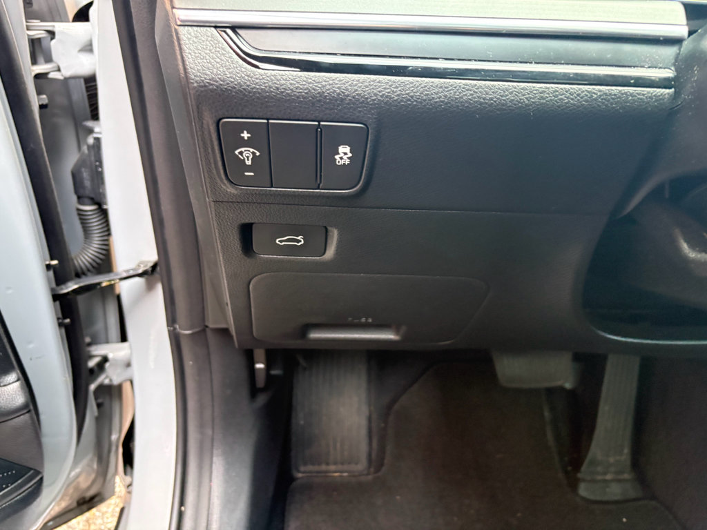 Used 2025 Kia K5 GT FWD image 35
