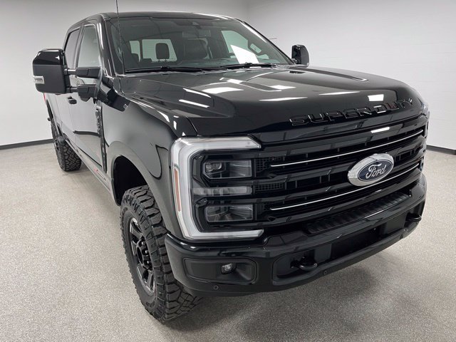 Used 2025 Ford F350 Platinum w/ Tremor Off-Road Package AWD/4WD image 2