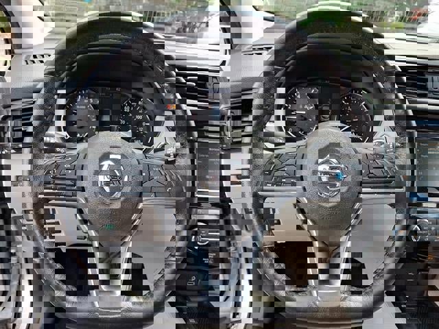 Used 2019 Nissan Rogue Sport SL image 18