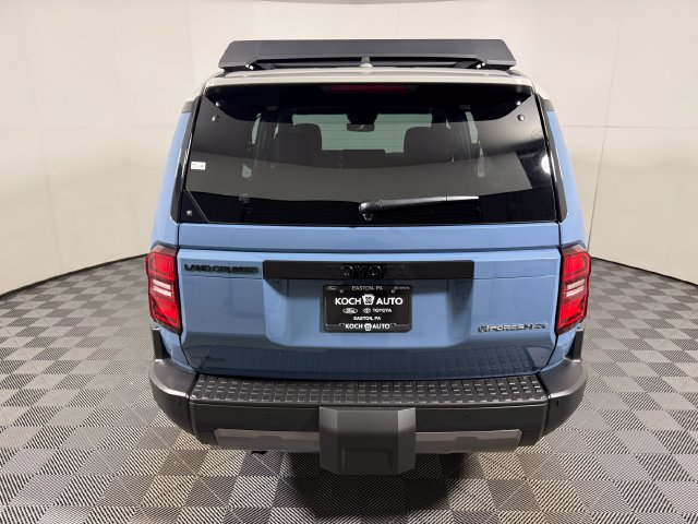 New 2027 Toyota Land Cruiser w/ Premium Package AWD/4WD image 6