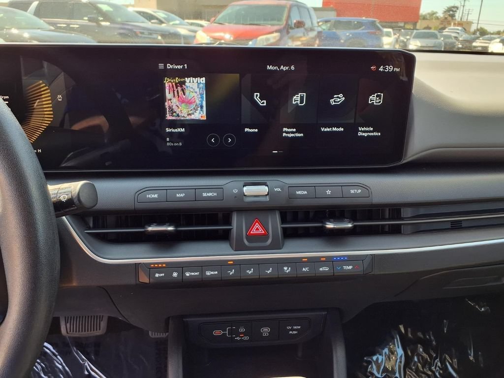 Used 2025 Kia K4 FWD image 25