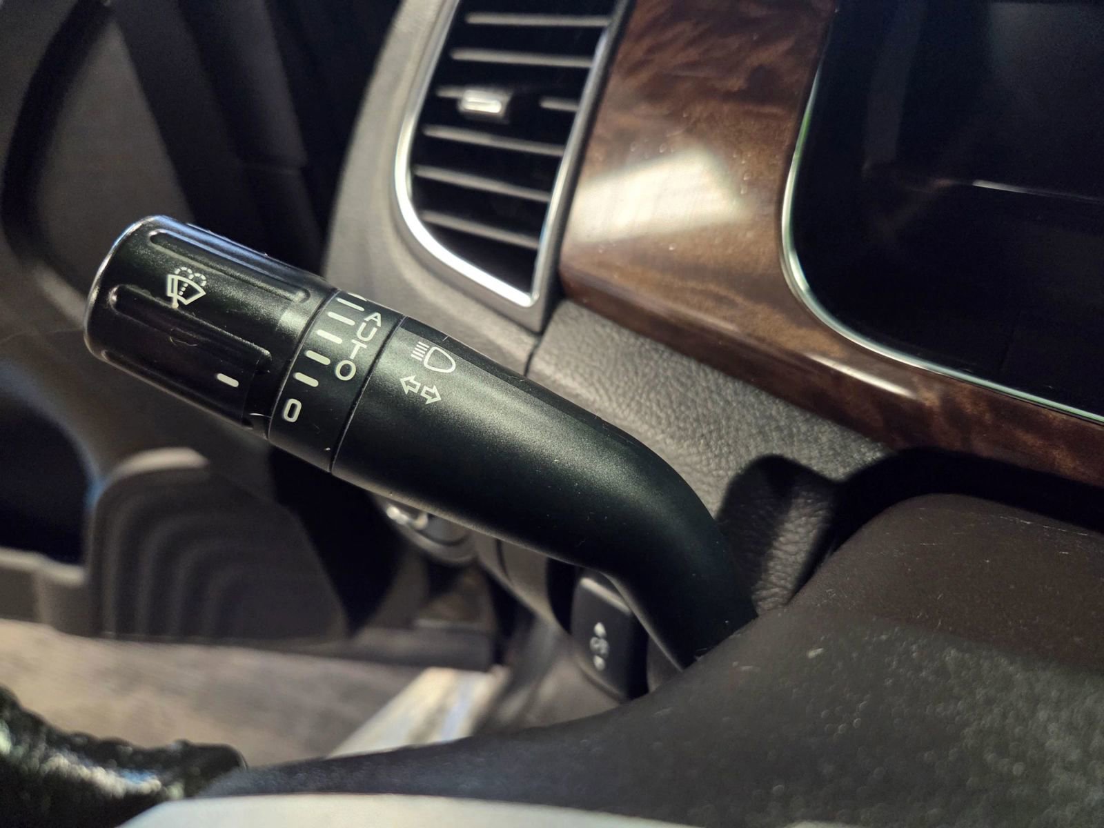 Used 2016 Ford Taurus Limited w/ Equipment Group 301A image 26