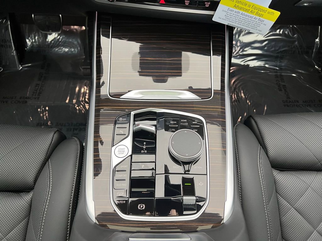 New 2026 BMW X7 xDrive40i w/ M Sport Package image 11