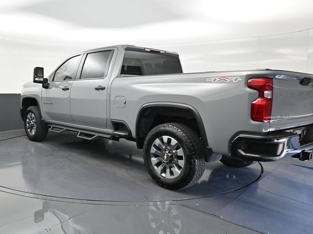 Used 2025 Chevrolet Silverado 2500 Custom w/ Custom Value Package AWD/4WD image 3