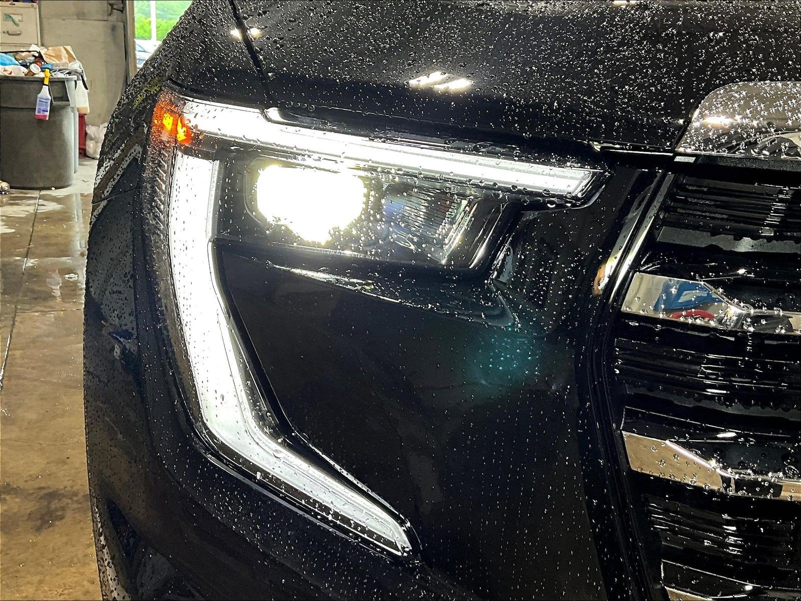 New 2026 GMC Acadia Elevation w/ Elevation Premium Package FWD image 8