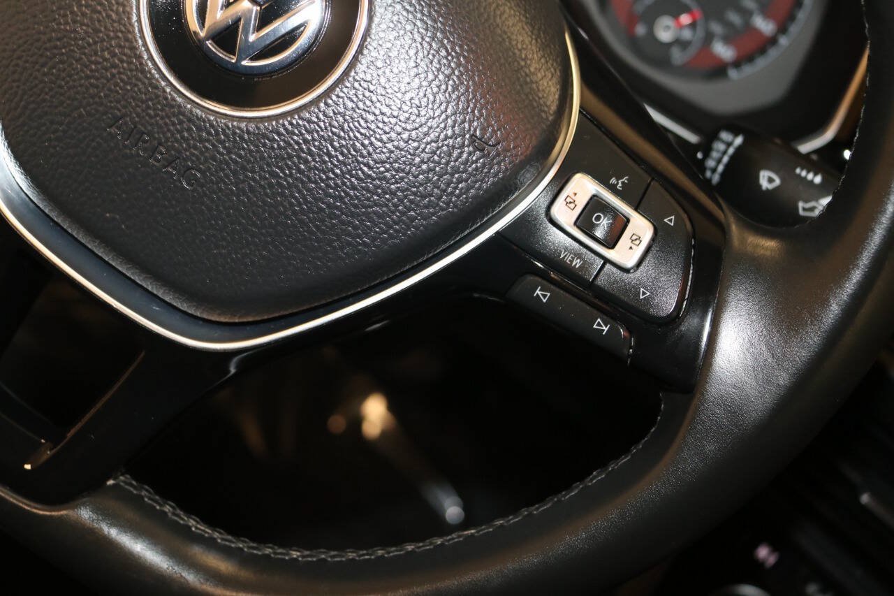 Used 2019 Volkswagen Jetta SE w/ Cold Weather Package FWD image 49