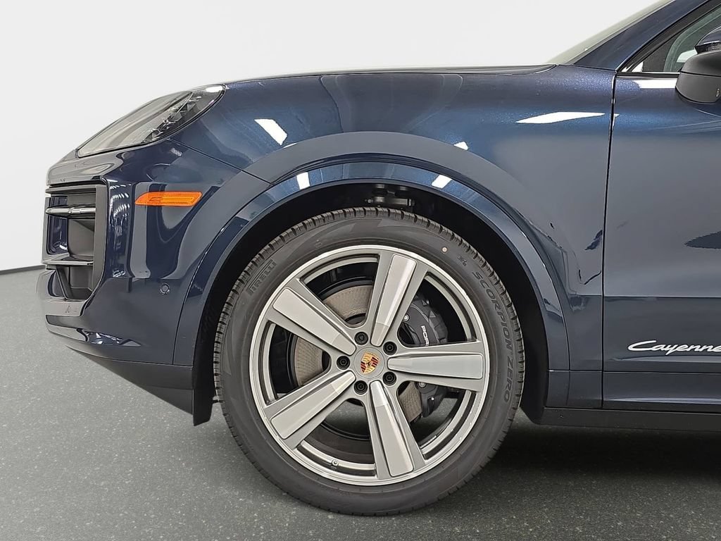 New 2026 Porsche Cayenne AWD/4WD image 10