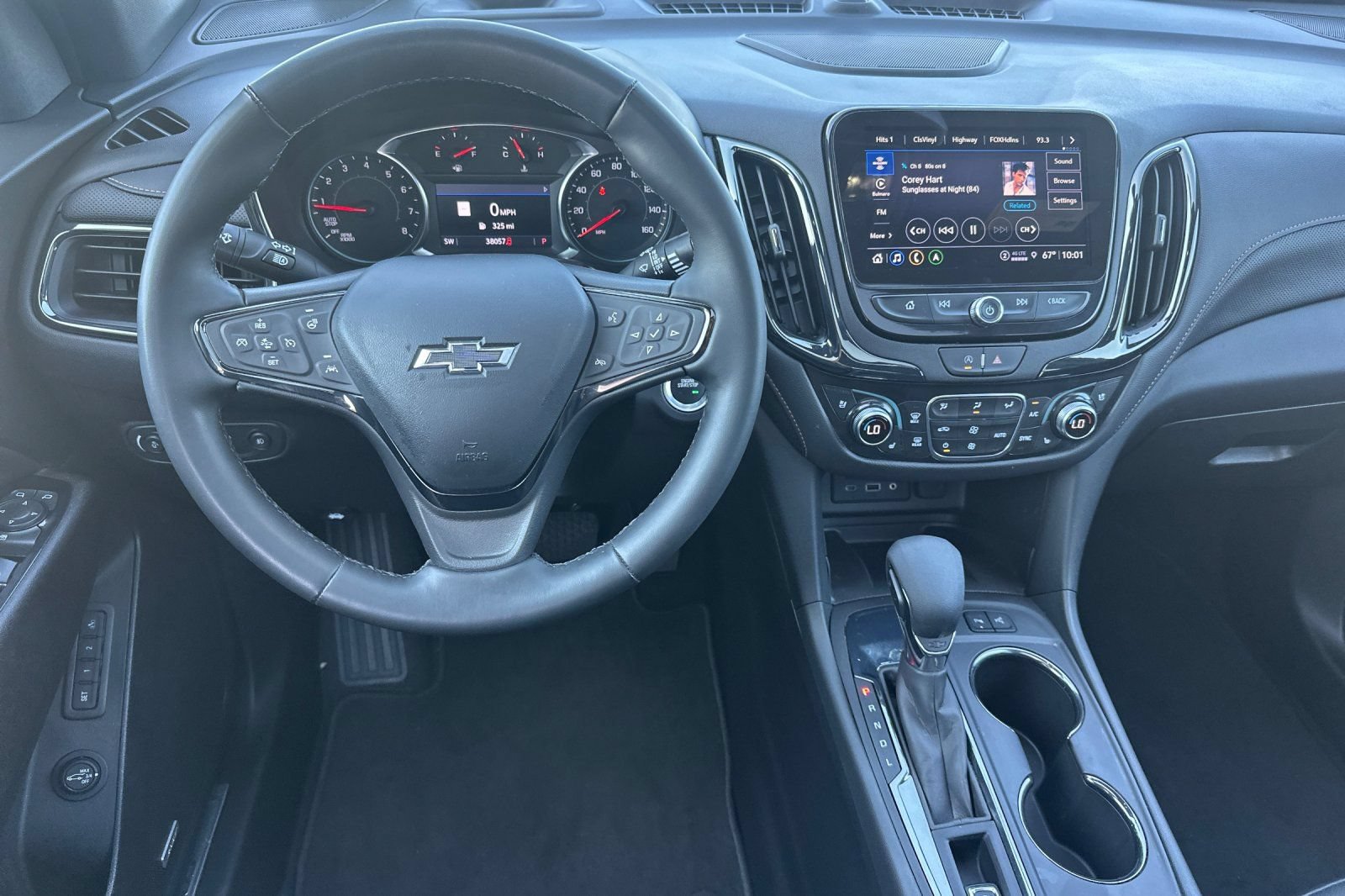 Used 2023 Chevrolet Equinox Premier FWD image 16