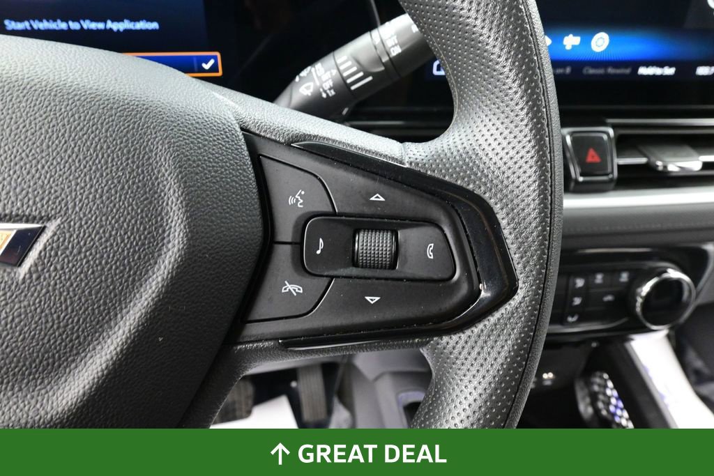 Used 2025 Chevrolet TrailBlazer LT AWD/4WD image 36