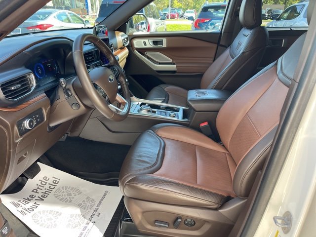 Used 2022 Ford Explorer King Ranch w/ Premium Technology Package image 21