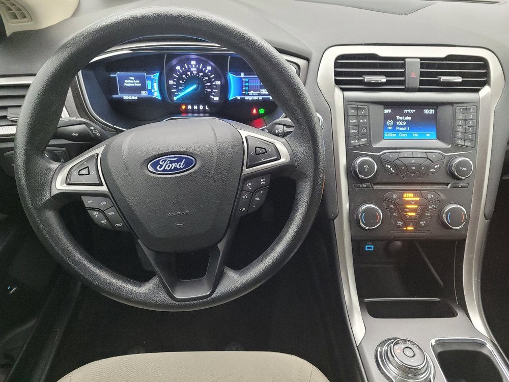 Used 2018 Ford Fusion S image 22