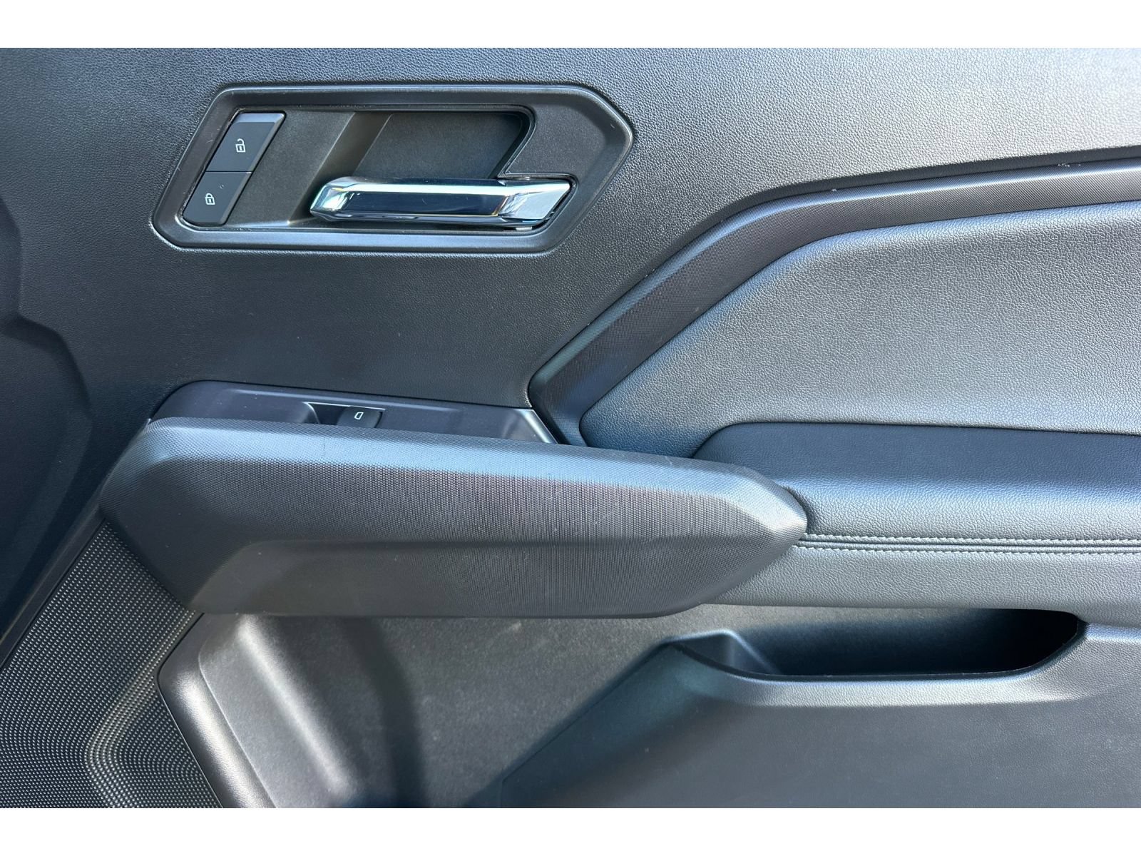 Used 2023 GMC Canyon Elevation w/ Elevation Premium Package RWD image 19