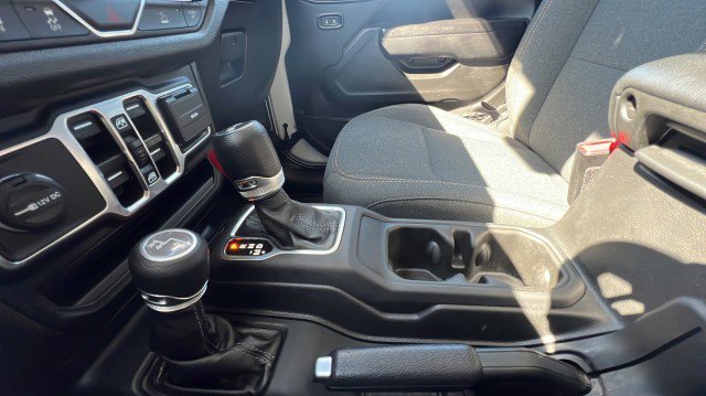 Used 2024 Jeep Wrangler Sport image 13