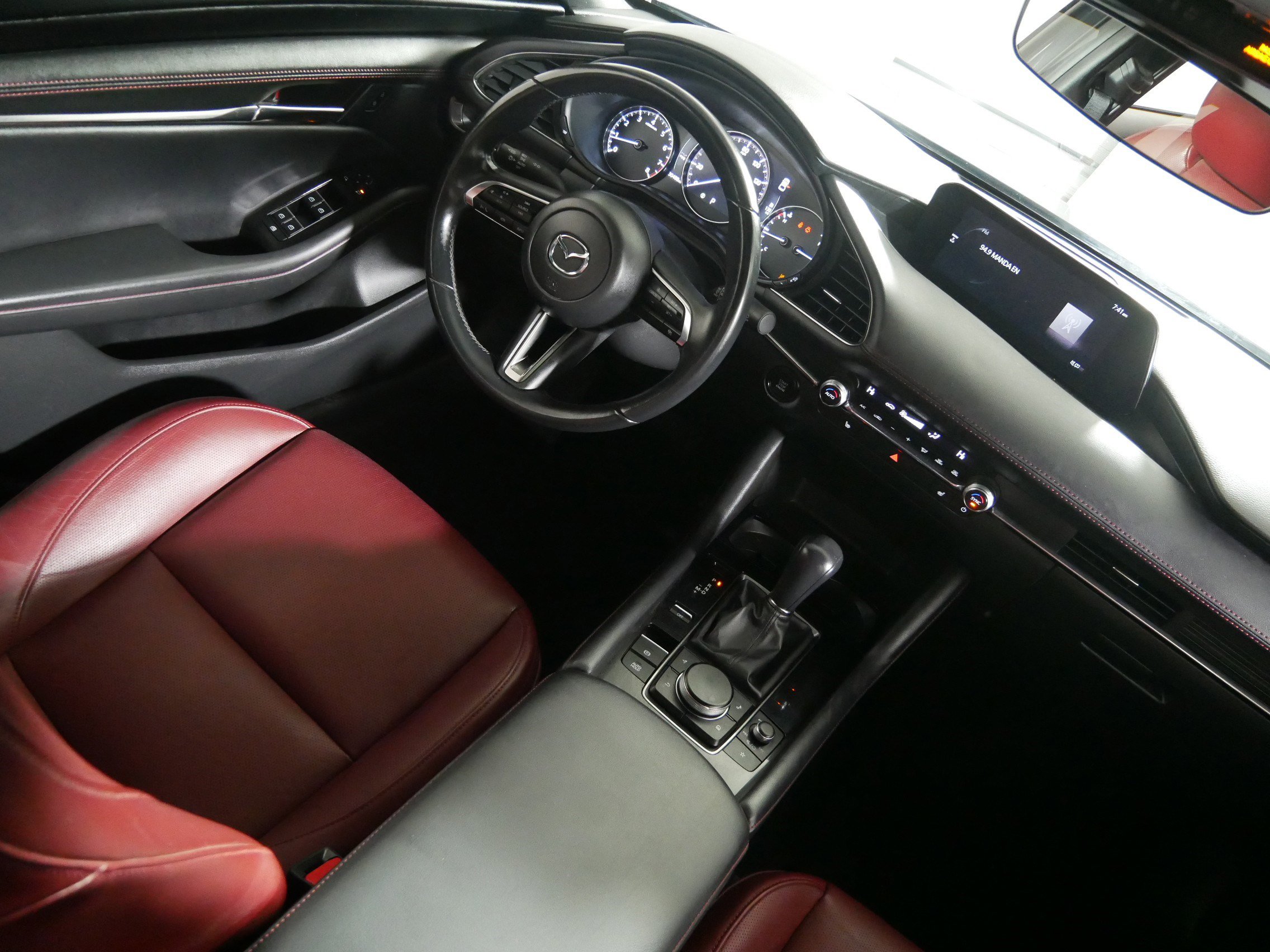 Used 2024 MAZDA MAZDA3 s image 9