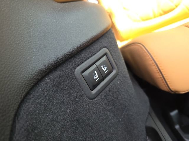 Used 2024 Jeep Grand Wagoneer L Series III w/ Rear Seat Video Group 1 AWD/4WD image 70