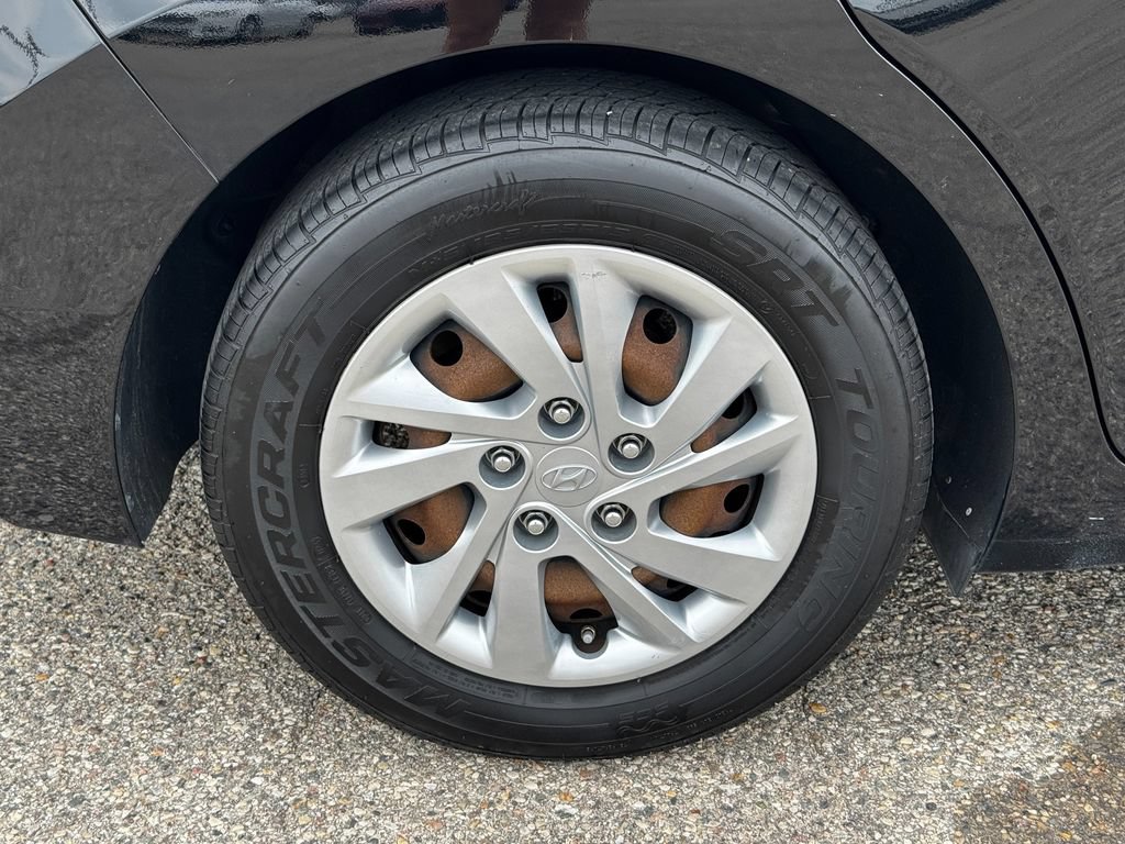 Used 2019 Hyundai Elantra SE FWD image 26