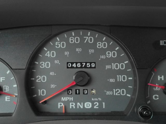 Used 2003 Mercury Grand Marquis GS RWD image 34