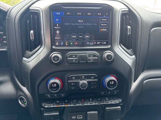 Used 2021 Chevrolet Silverado 1500 LTZ AWD/4WD image 19