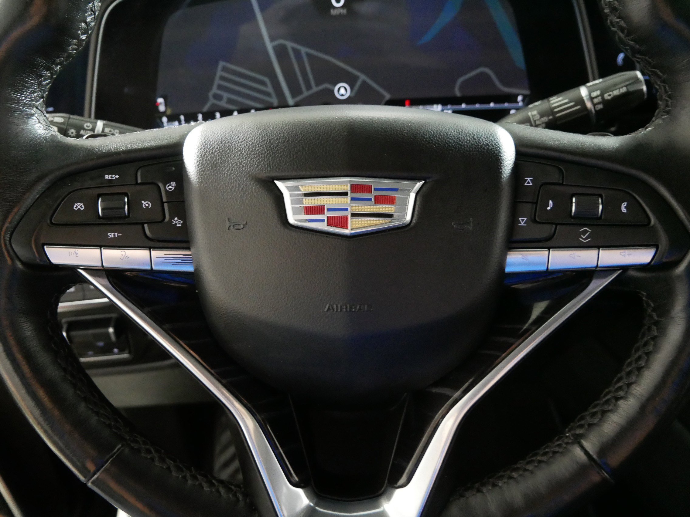 Certified 2022 Cadillac Escalade Sport w/ LPO, Floor Liner Package AWD/4WD image 25