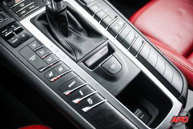 Used 2015 Porsche Macan Turbo image 67